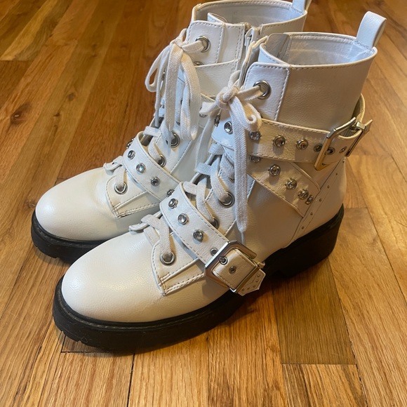 White XOXO Bedazzled Chunky Heal Combat Boots, Size 8 - Picture 2 of 11